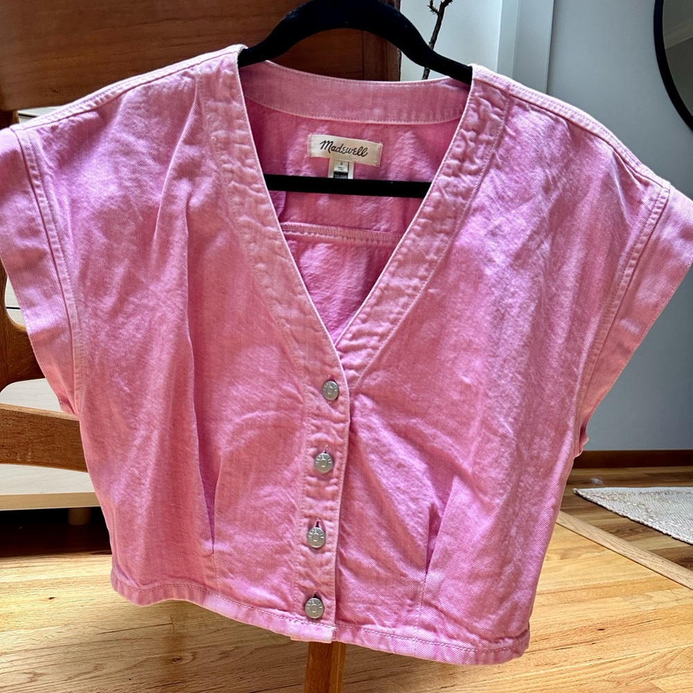 Madewell pink denim crop top with buttons